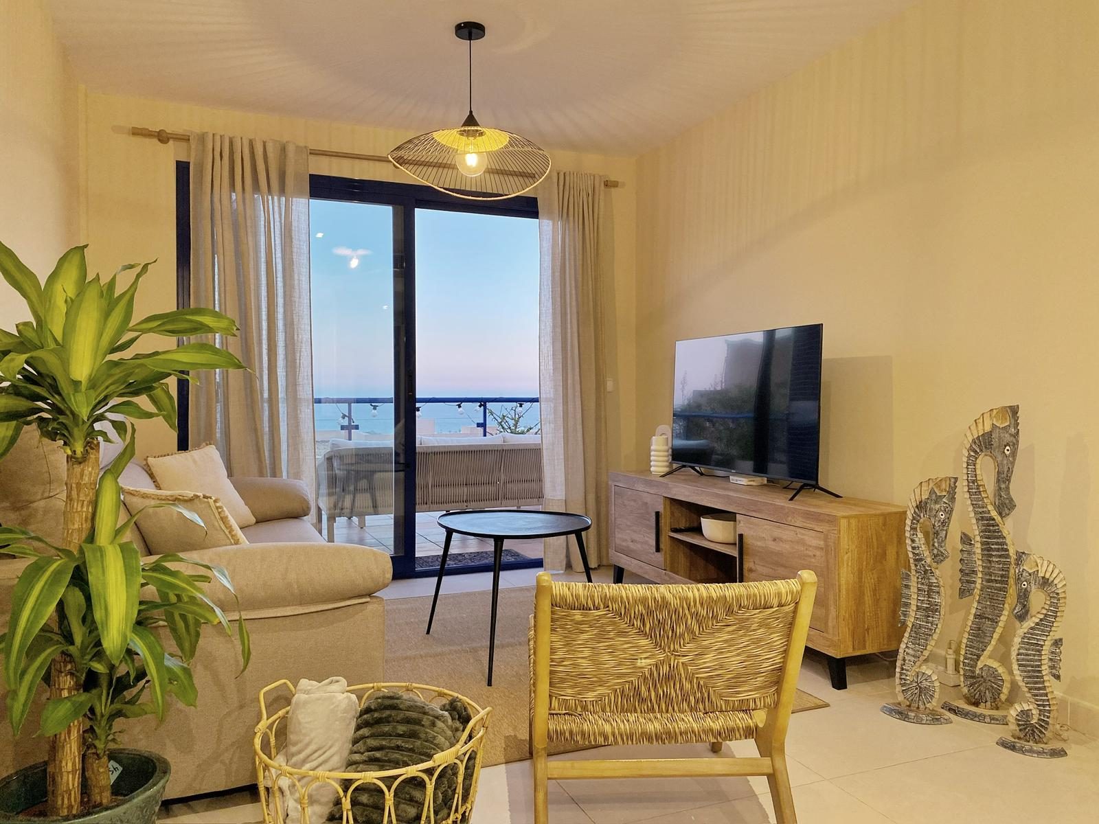 Living room - 2